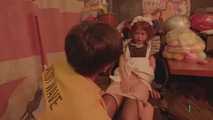 Khám phá bên trong cơ thể của bạn gái trẻ, ngây thơ