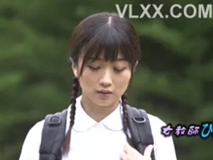 Lén lút bơm tinh ngập lồn chị gái xinh đẹp Ichika Hoshimiya